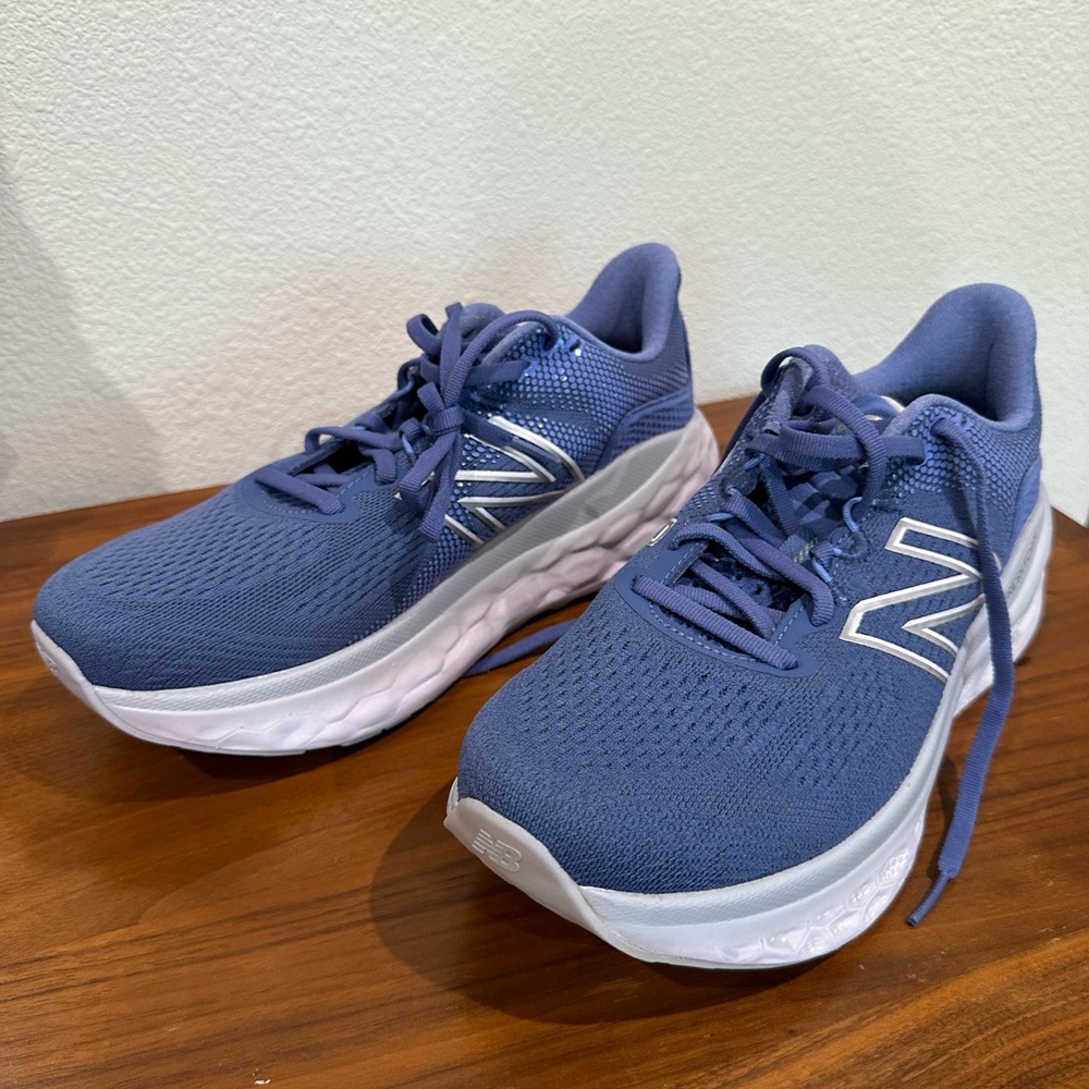 New Balance Blue and White More v3 Sneakers - Picture 2 of 6
